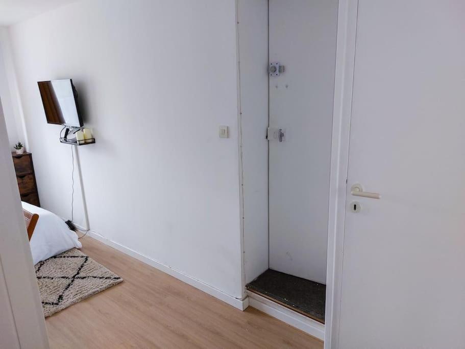 Le Sympathique - Petit Dejeuner, Netflix, Jacuzzi Rouen Exteriör bild