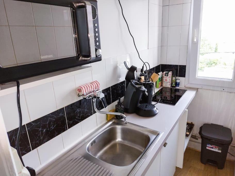 Le Sympathique - Petit Dejeuner, Netflix, Jacuzzi Rouen Exteriör bild