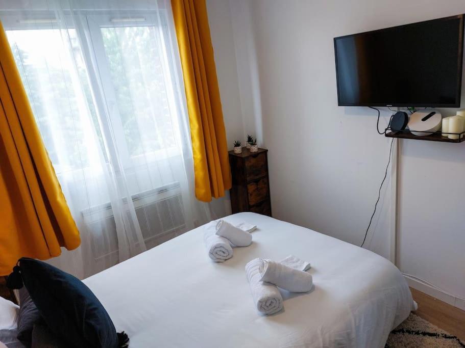 Le Sympathique - Petit Dejeuner, Netflix, Jacuzzi Rouen Exteriör bild