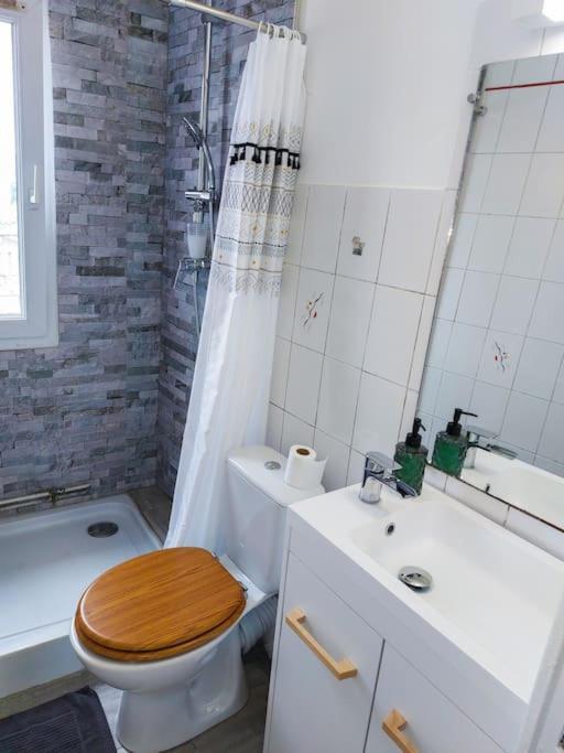 Le Sympathique - Petit Dejeuner, Netflix, Jacuzzi Rouen Exteriör bild